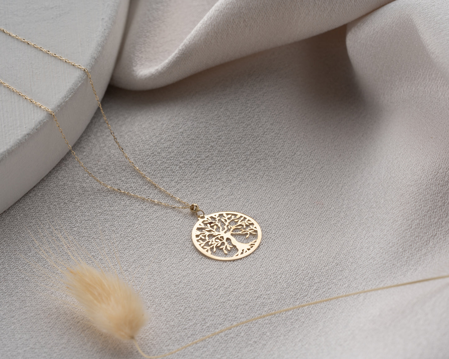 Minimal Kolye 14 ayar Altın Ağaç kolye
