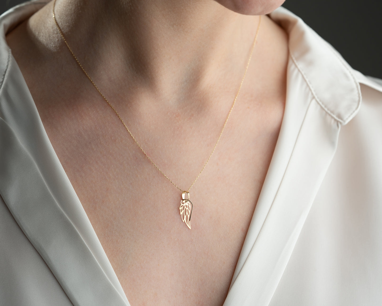 Minimal Kolye 14 ayar Altın Melek Kanadı kolye