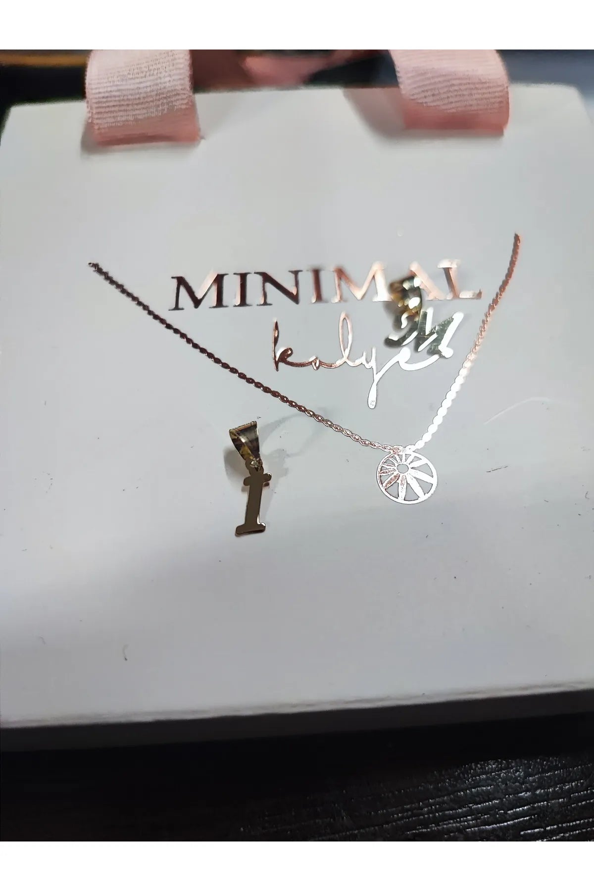 Altın Harf Kolye Ucu "Monotype"