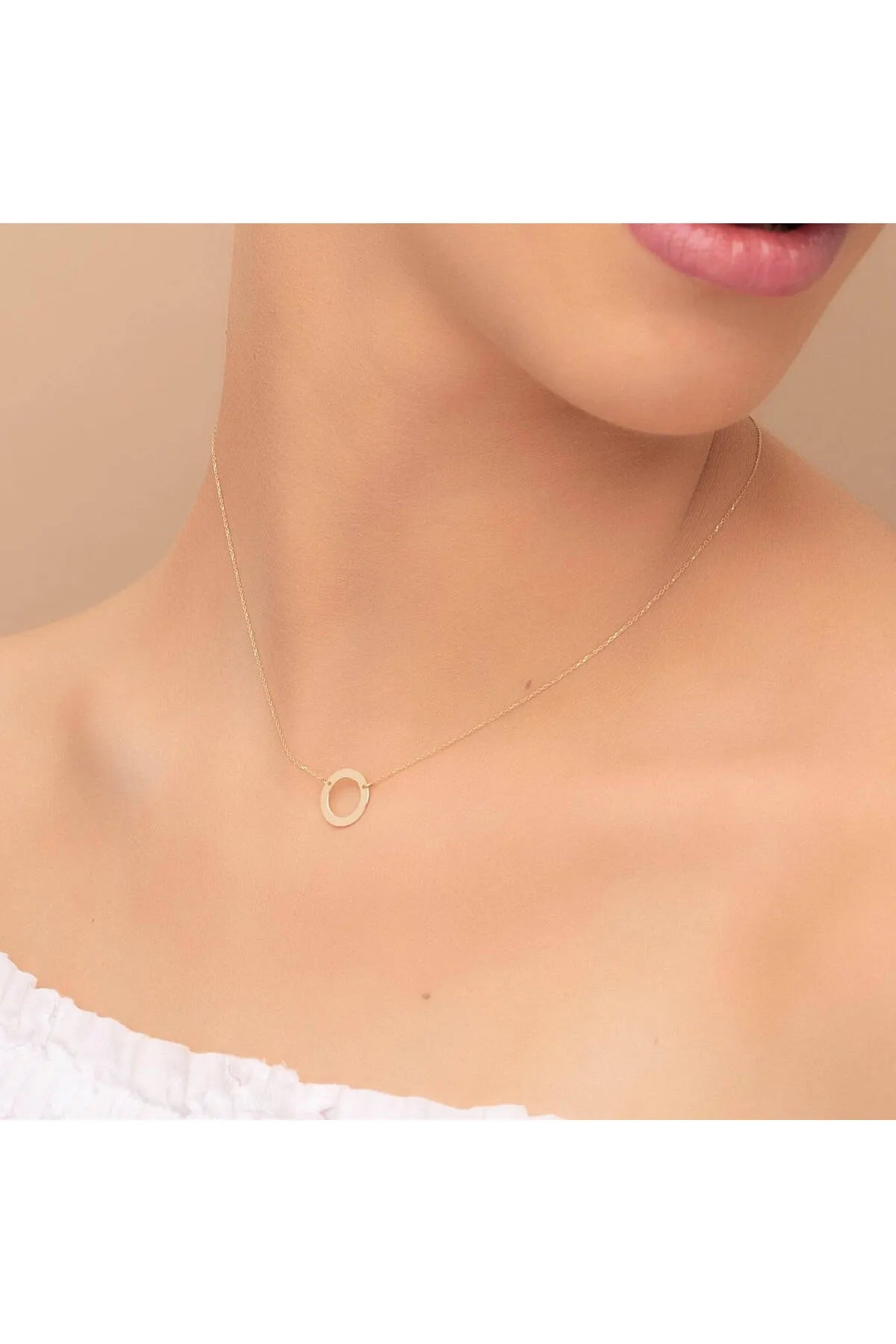 Minimal kolye ALTIN Plaka kolye "CORA"